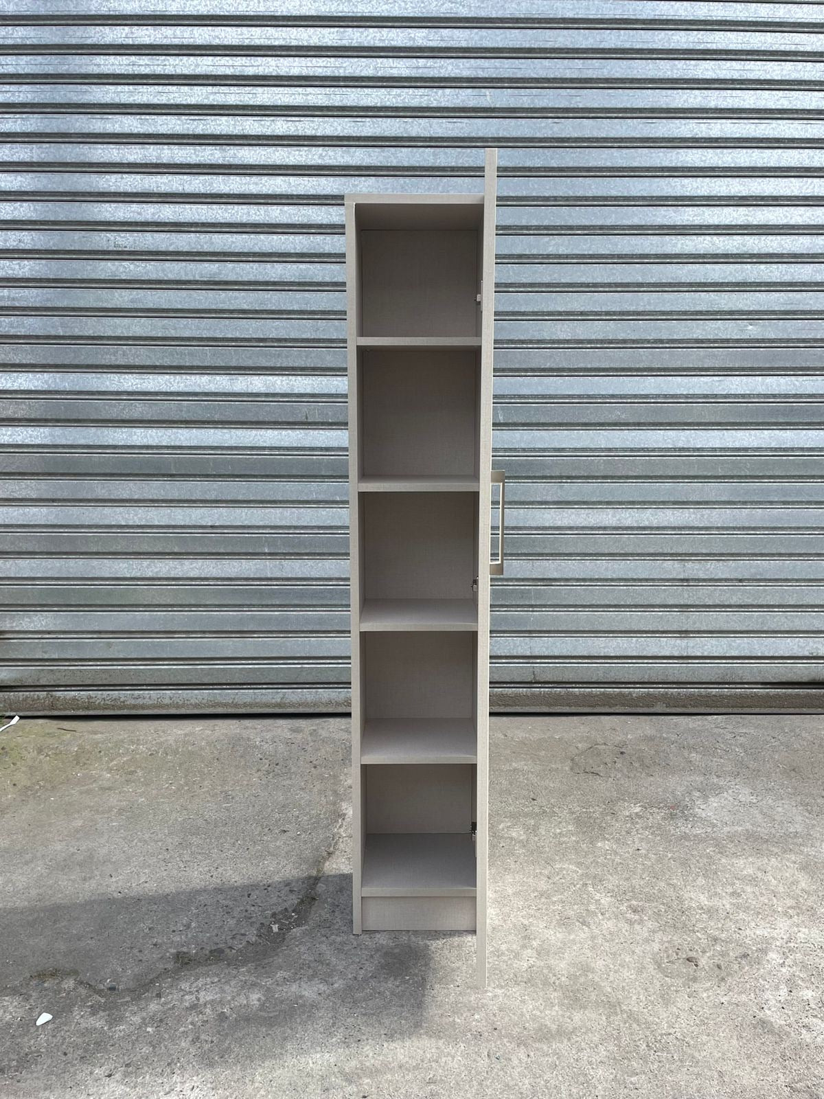 Estante con Puerta Amapola