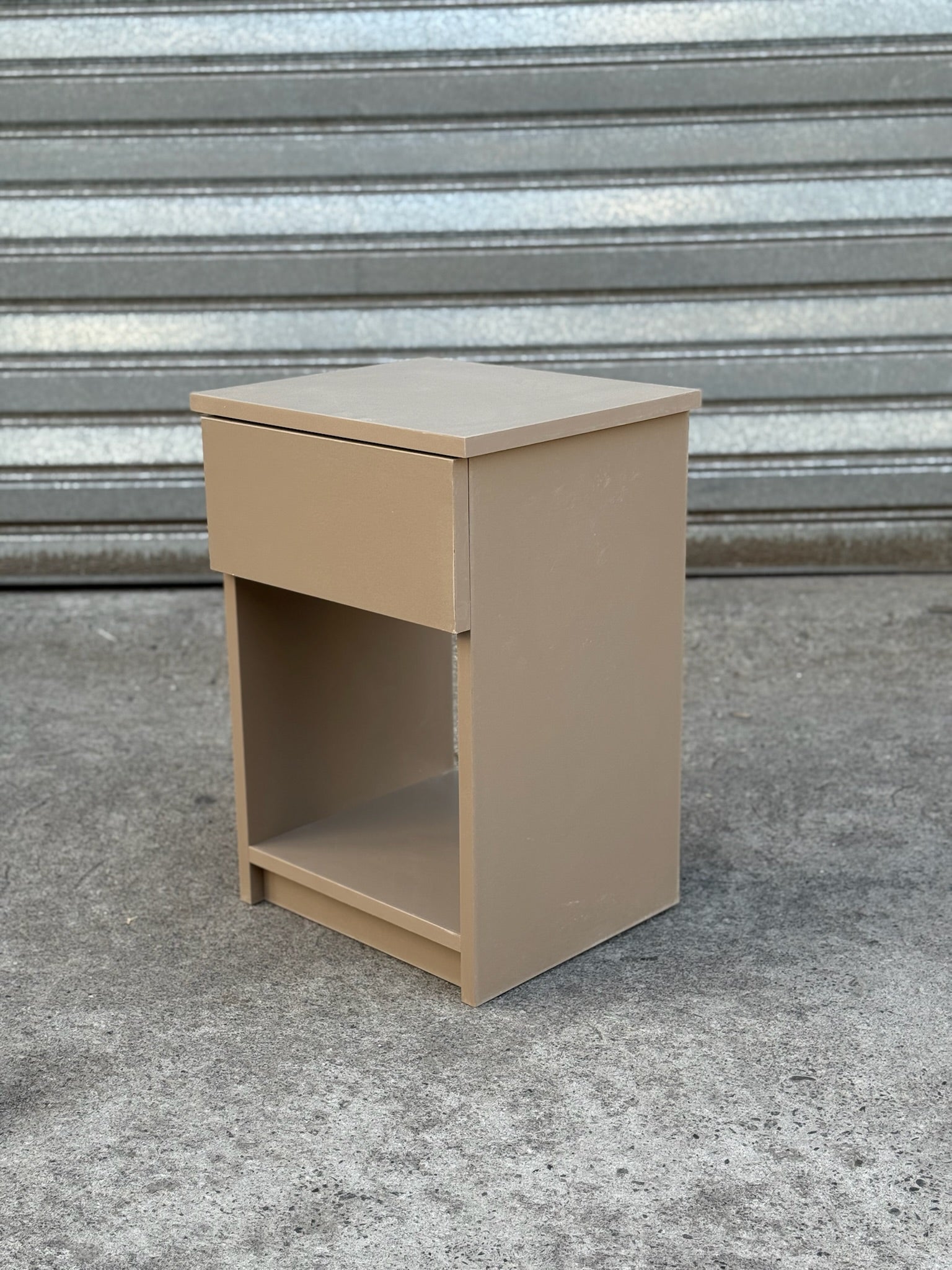 Velador Bilbao Gress